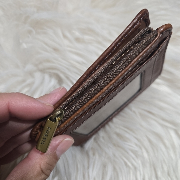 Vintage Women's Brown Leather Wallet With Side Coin Zipper - Picture 4 of 11